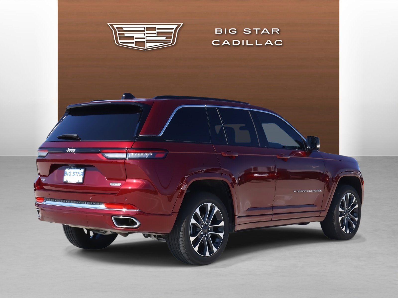 Used 2025 Jeep Grand Cherokee Overland image 5