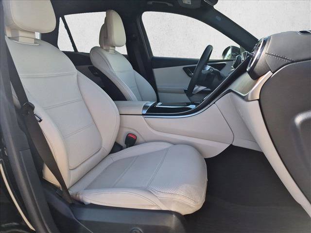 Used 2024 Mercedes-Benz GLC 300 4MATIC image 20