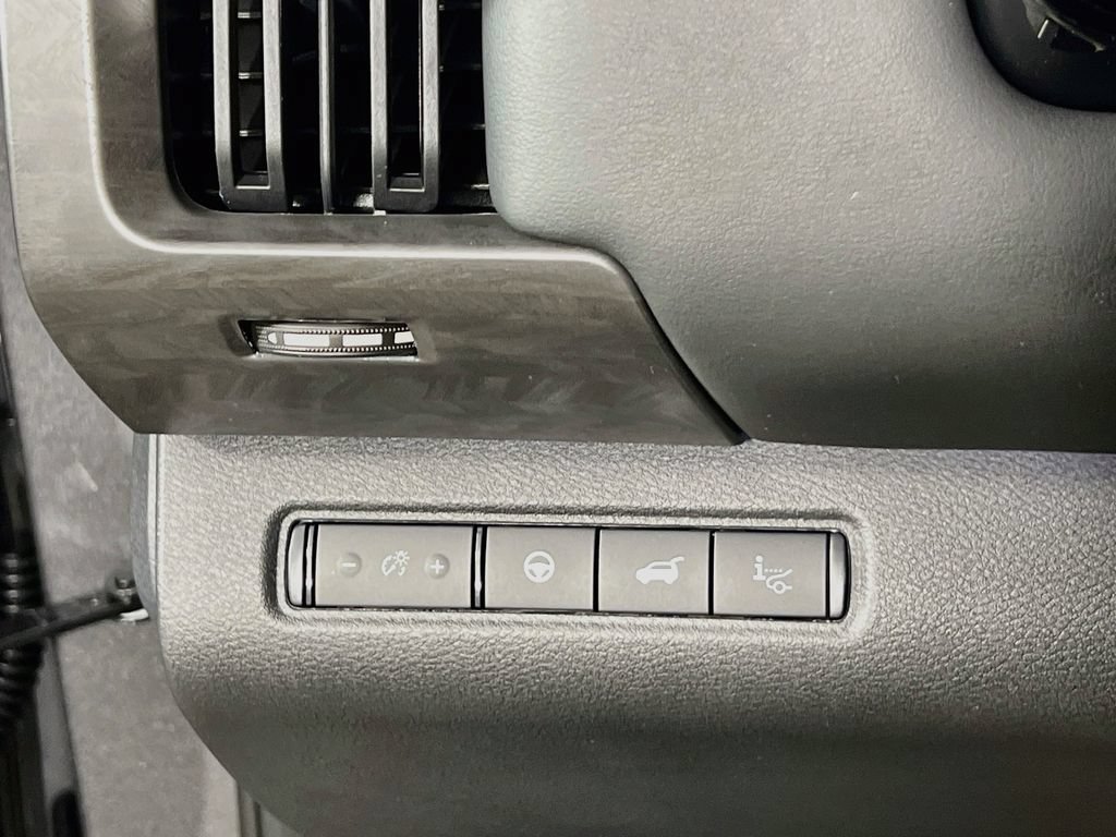 New 2026 Nissan Pathfinder Platinum AWD/4WD image 9