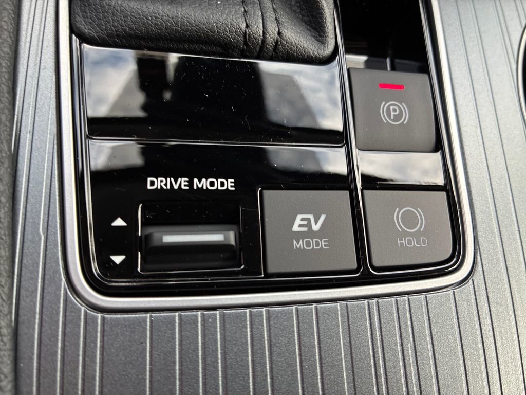 New 2026 Toyota Sienna XLE FWD image 37
