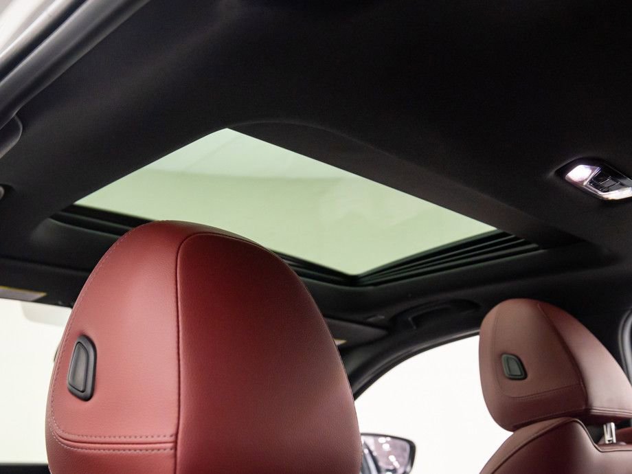 Used 2024 BMW M340i xDrive image 18