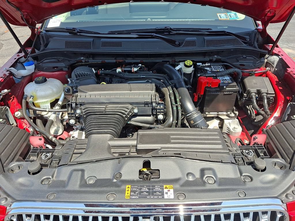 Certified 2025 Lincoln Corsair AWD image 27