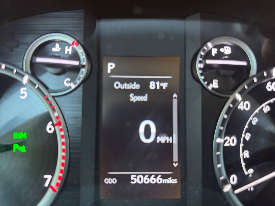 Used 2020 Lexus GX 460 Premium w/ Premium Package AWD/4WD image 11