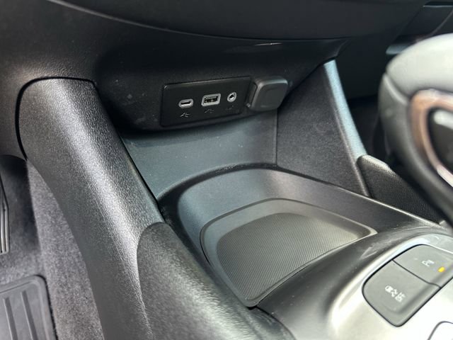 Used 2025 Chevrolet Malibu RS FWD image 26