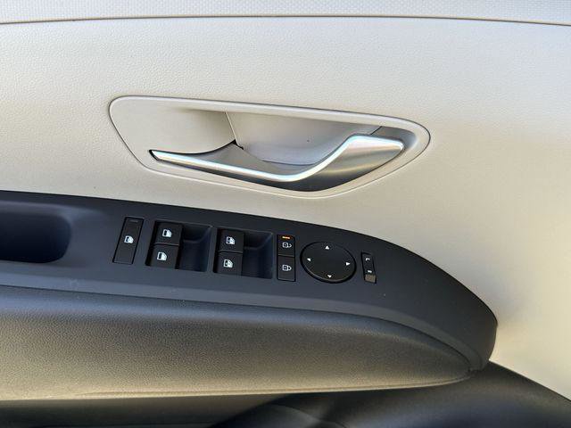 New 2026 Hyundai Tucson SEL image 15
