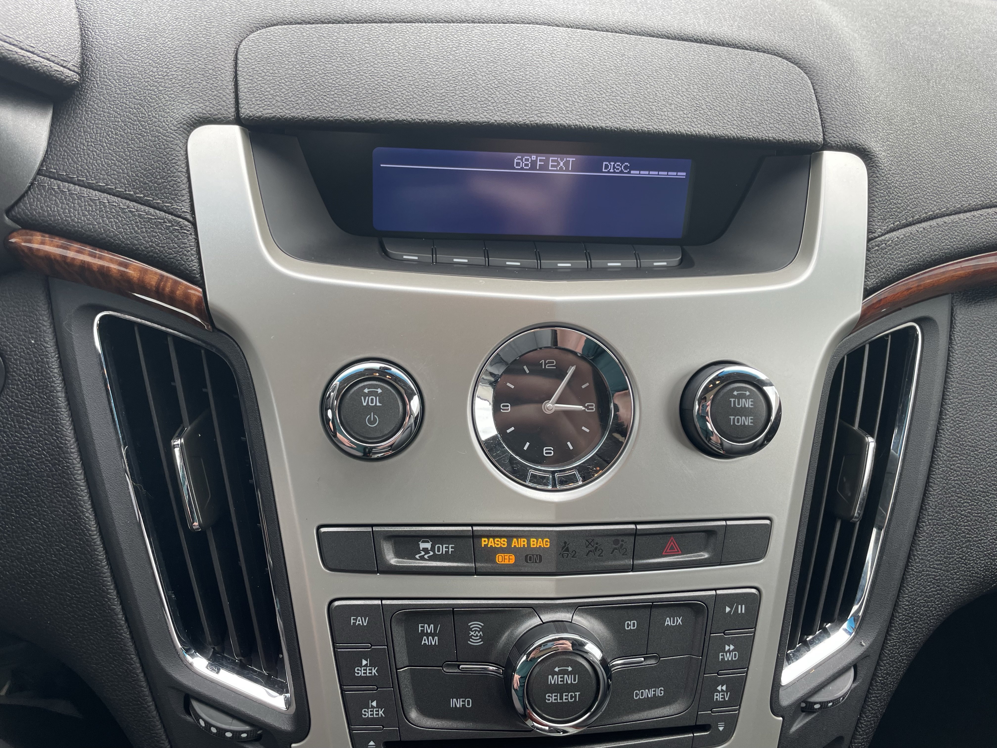 Used 2013 Cadillac CTS Luxury w/ Wood Trim Package AWD/4WD image 19
