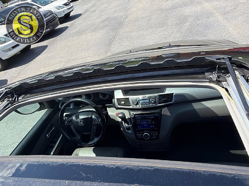 Used 2014 Honda Odyssey Touring image 35
