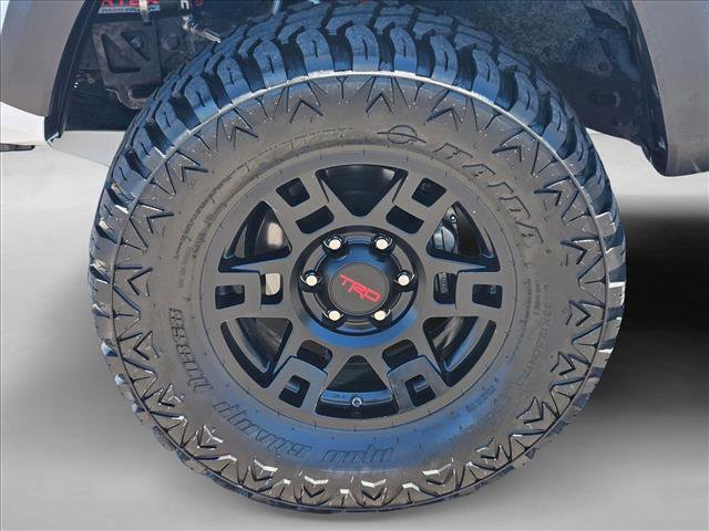 Used 2023 Toyota Tacoma TRD Off-Road w/ Advanced Technology Package AWD/4WD image 23