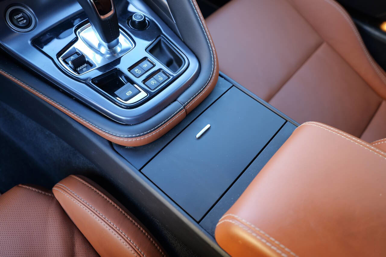 Used 2021 Jaguar F-TYPE R image 96