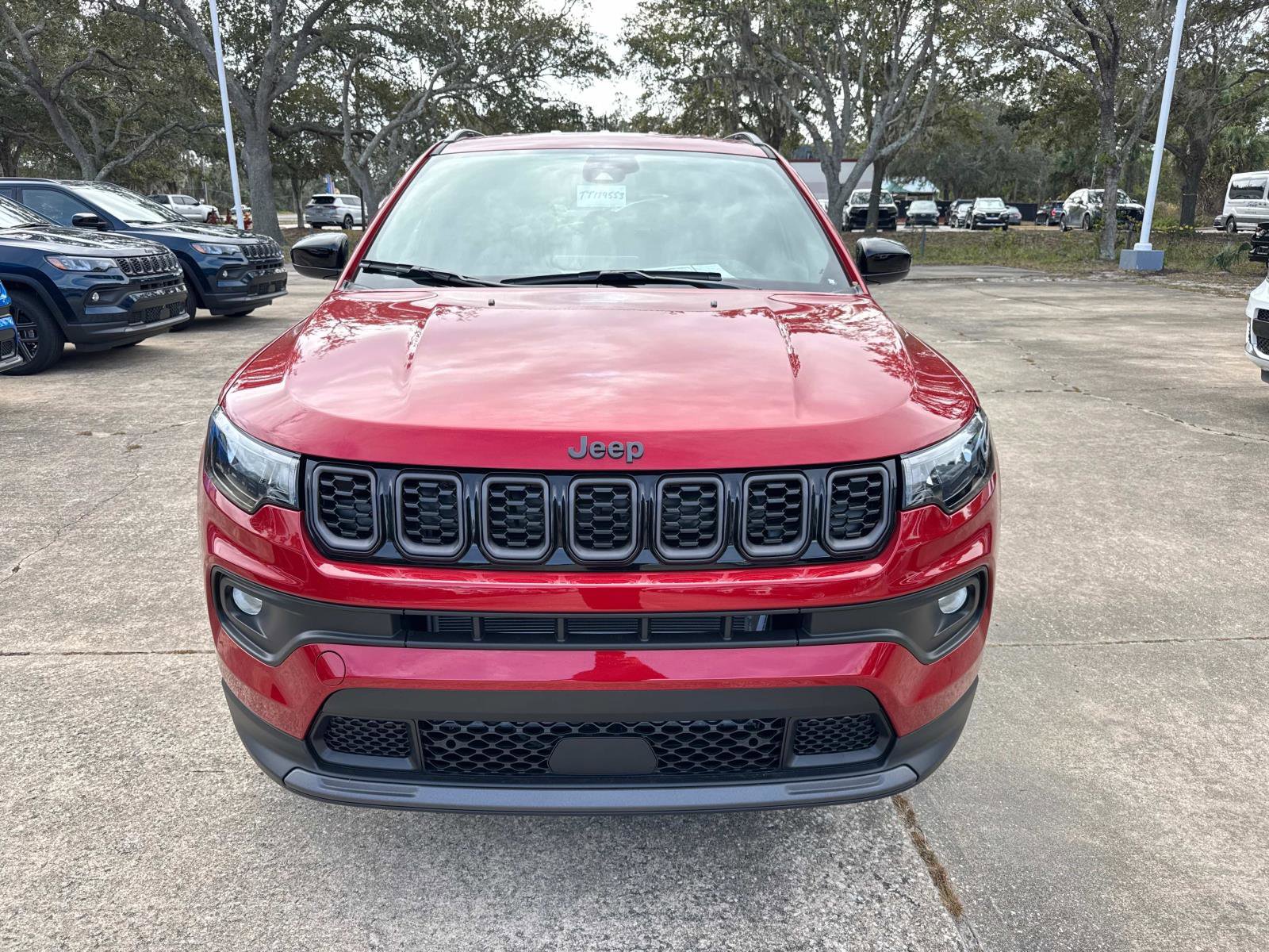 New 2026 Jeep Compass Latitude image 8
