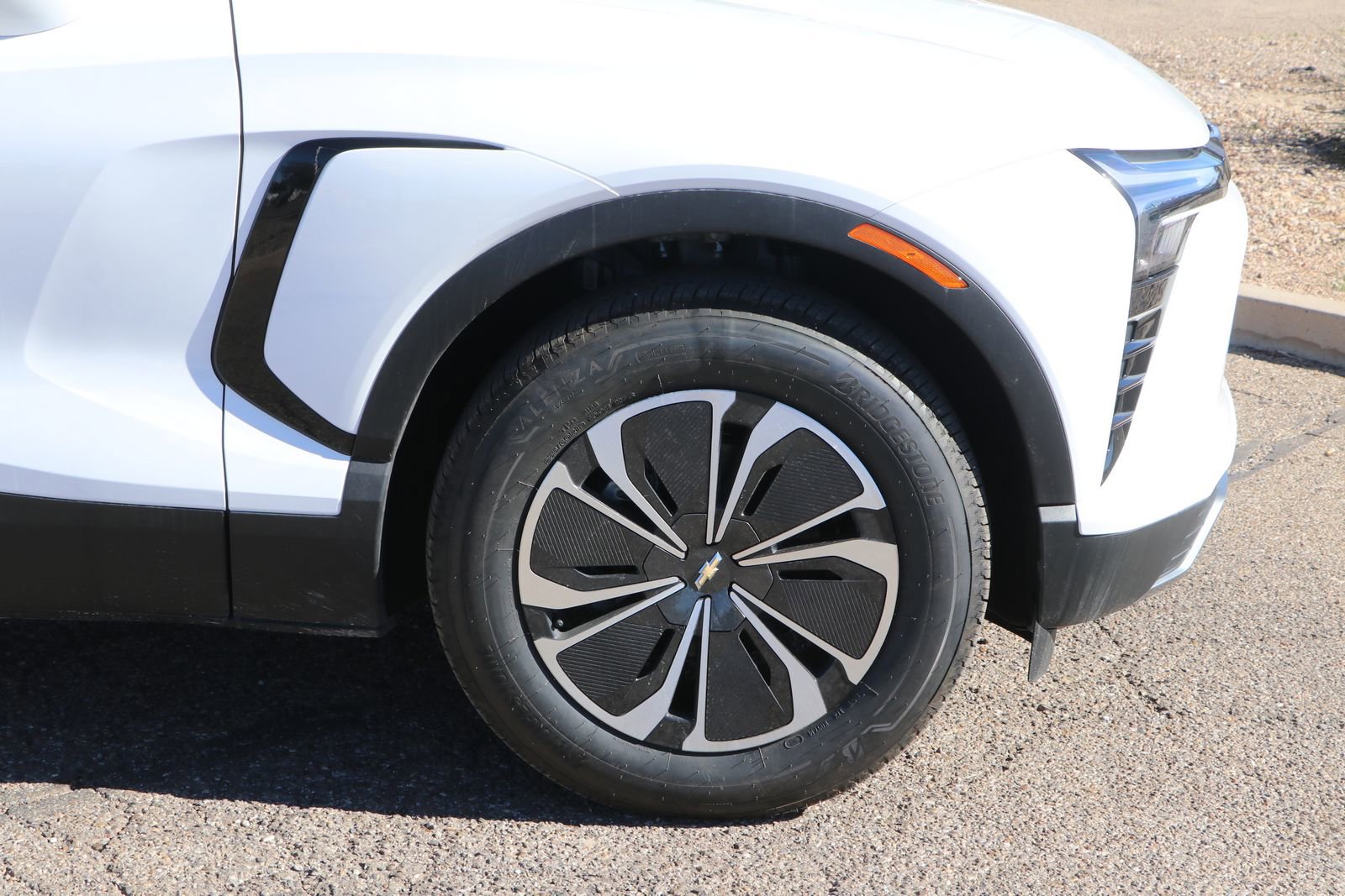 New 2026 Chevrolet Blazer EV LT image 9