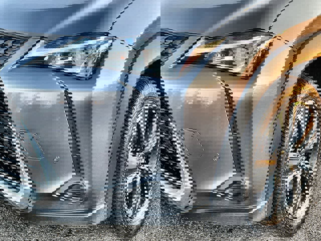 Used 2020 Lexus UX 250h w/ Premium Package image 37