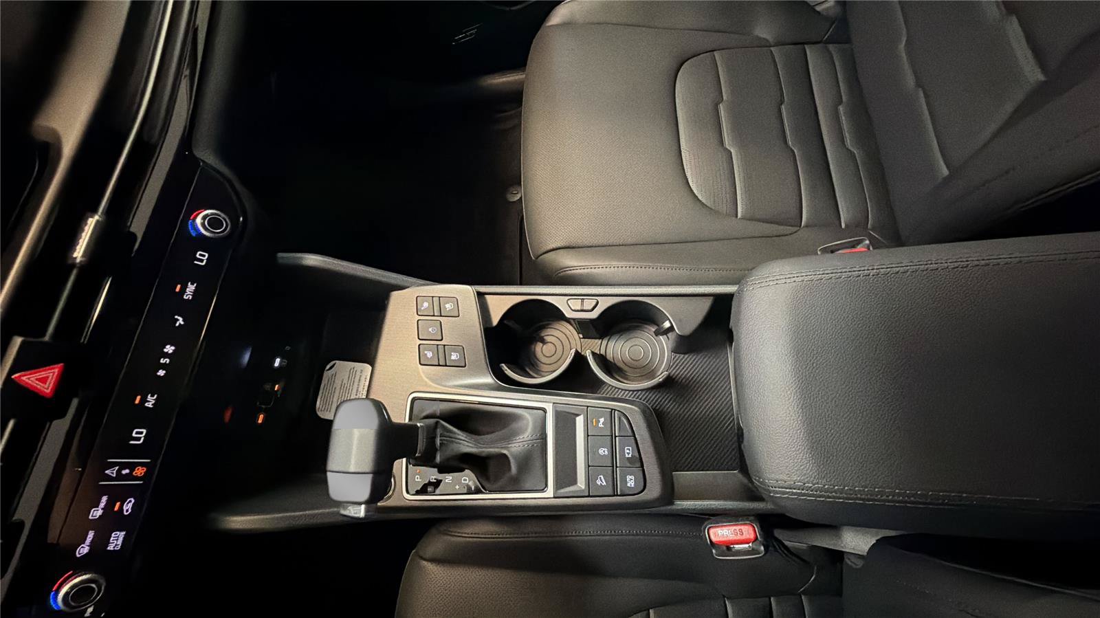 New 2026 Kia Sportage SX FWD image 19