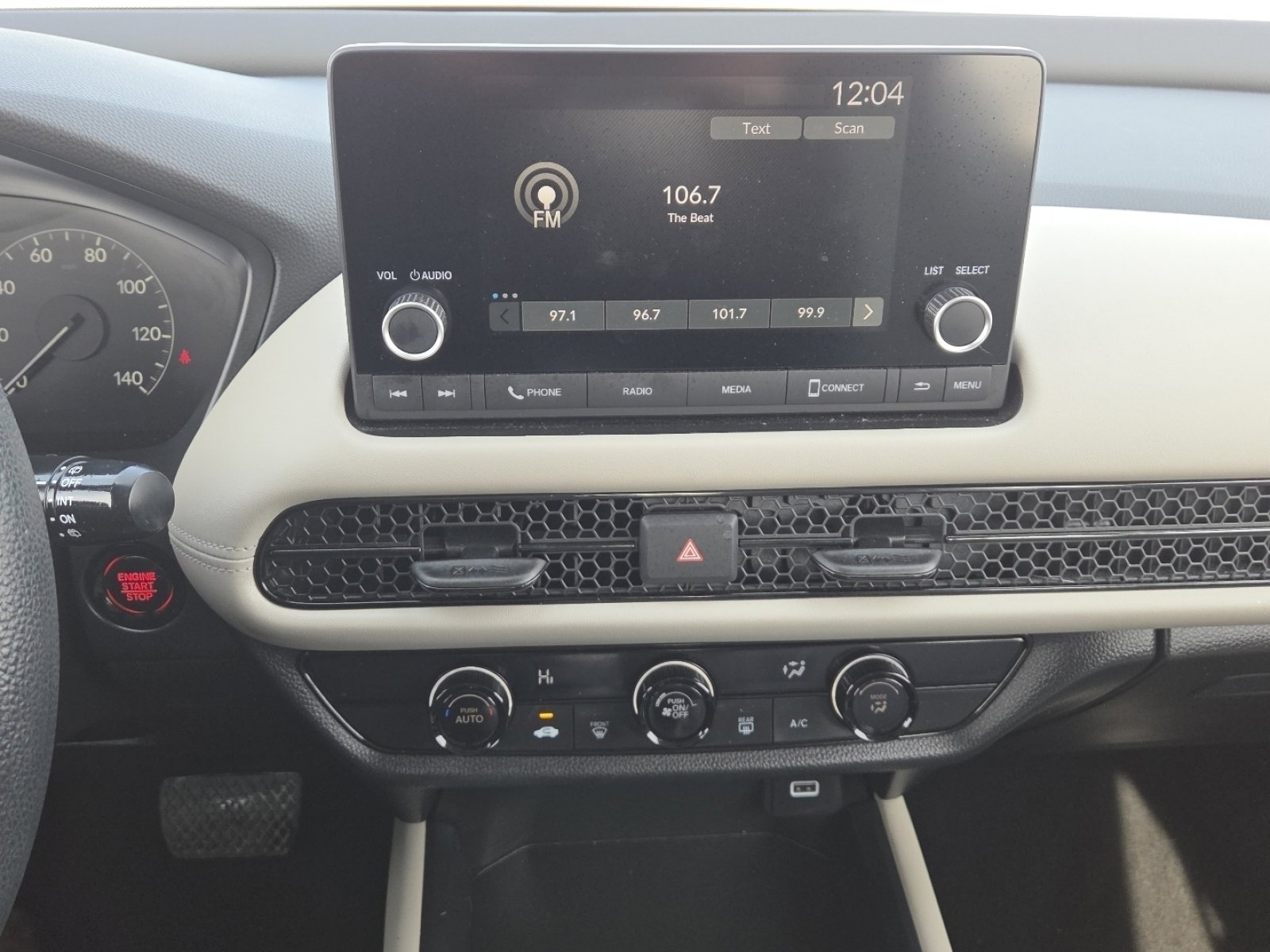 Used 2023 Honda HR-V LX image 27