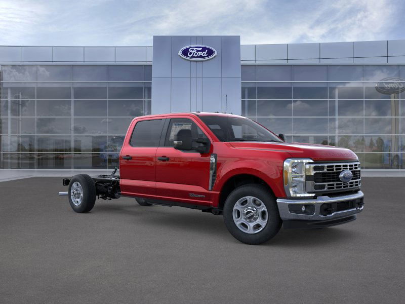 New 2025 Ford F350 XLT image 7