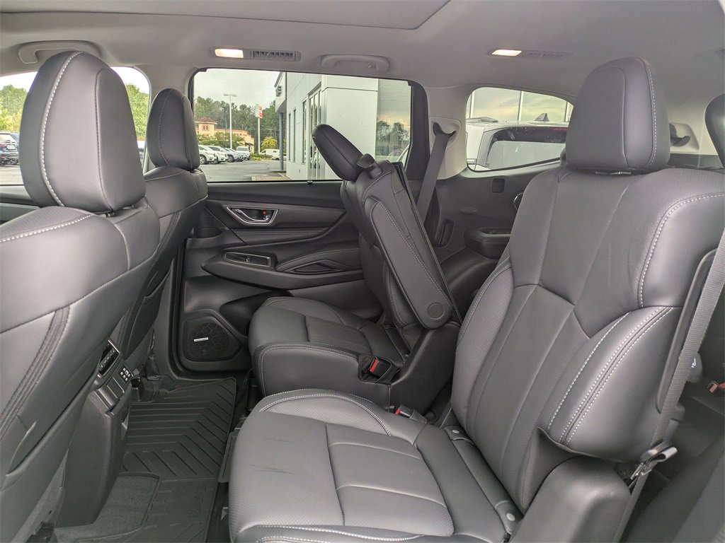 New 2025 Subaru Ascent Limited image 16