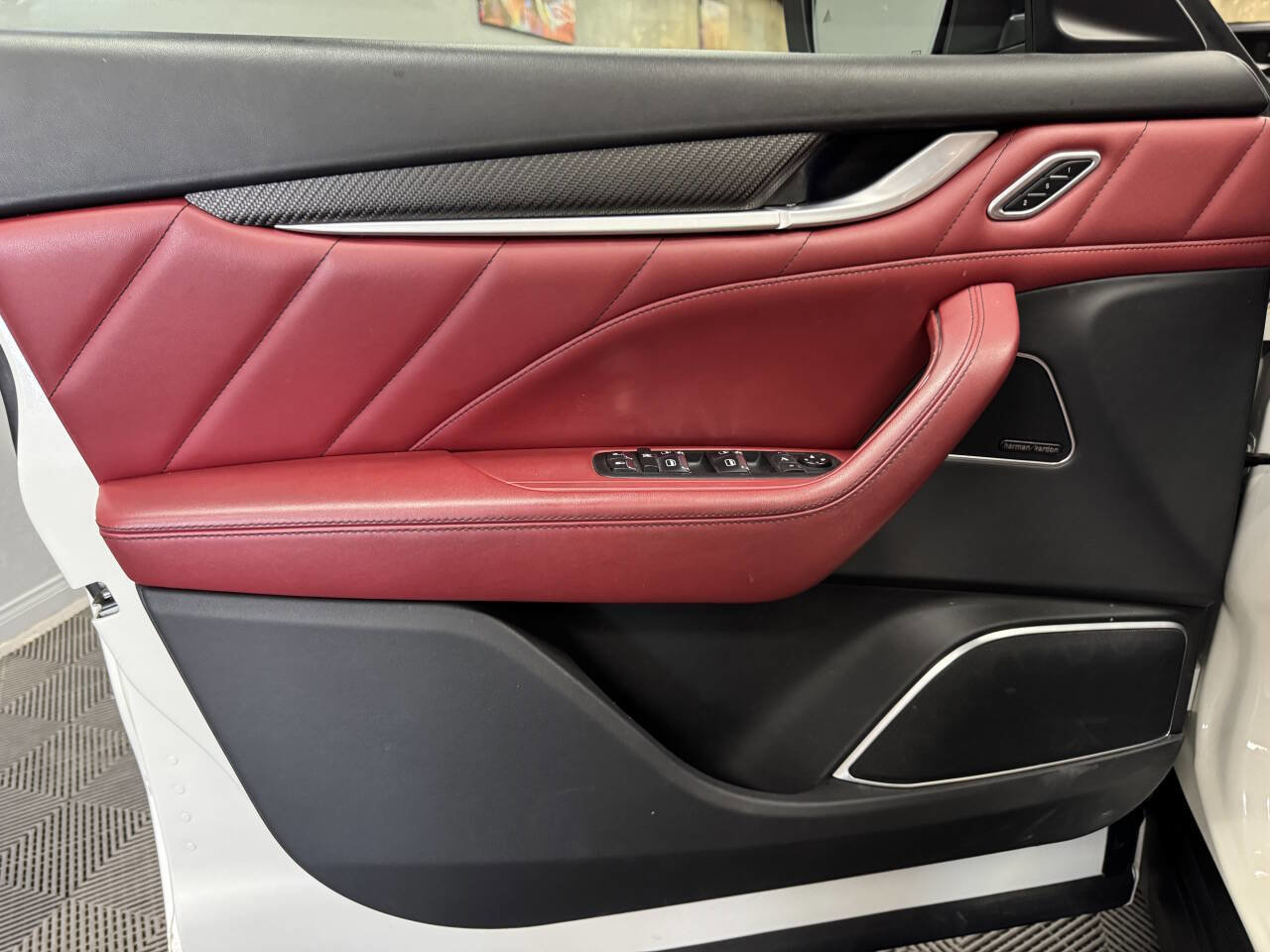 Used 2021 Maserati Levante S GranSport image 53