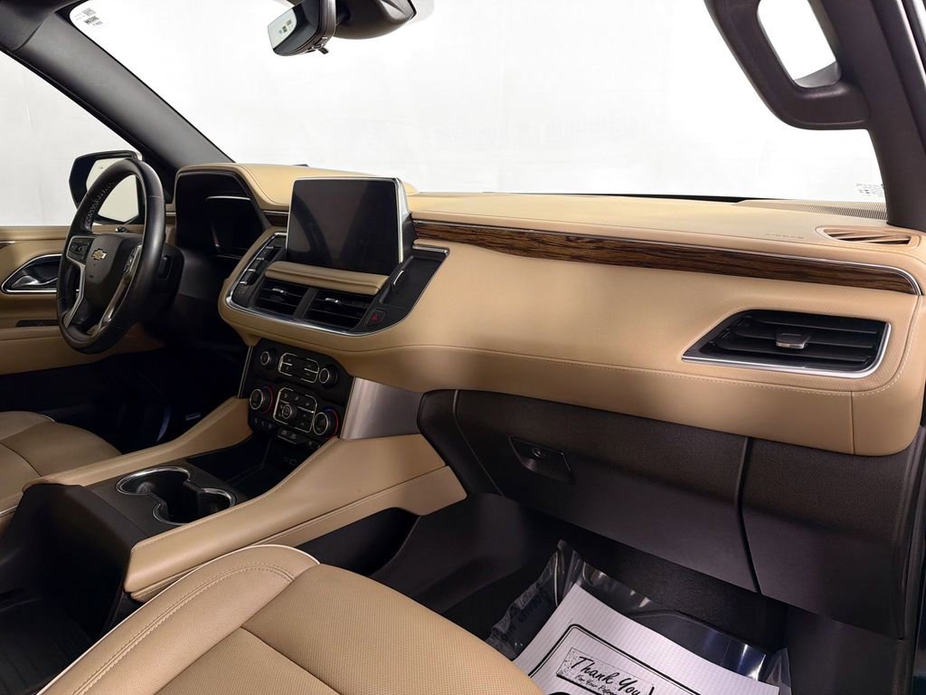 Used 2023 Chevrolet Suburban Premier w/ Premium Package image 33