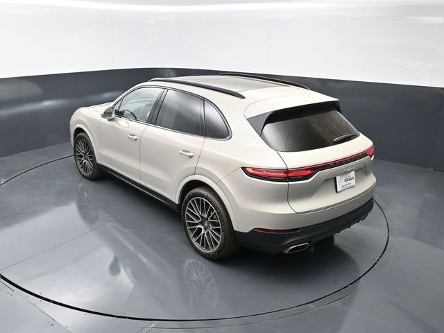 Used 2022 Porsche Cayenne Platinum Edition AWD/4WD image 15