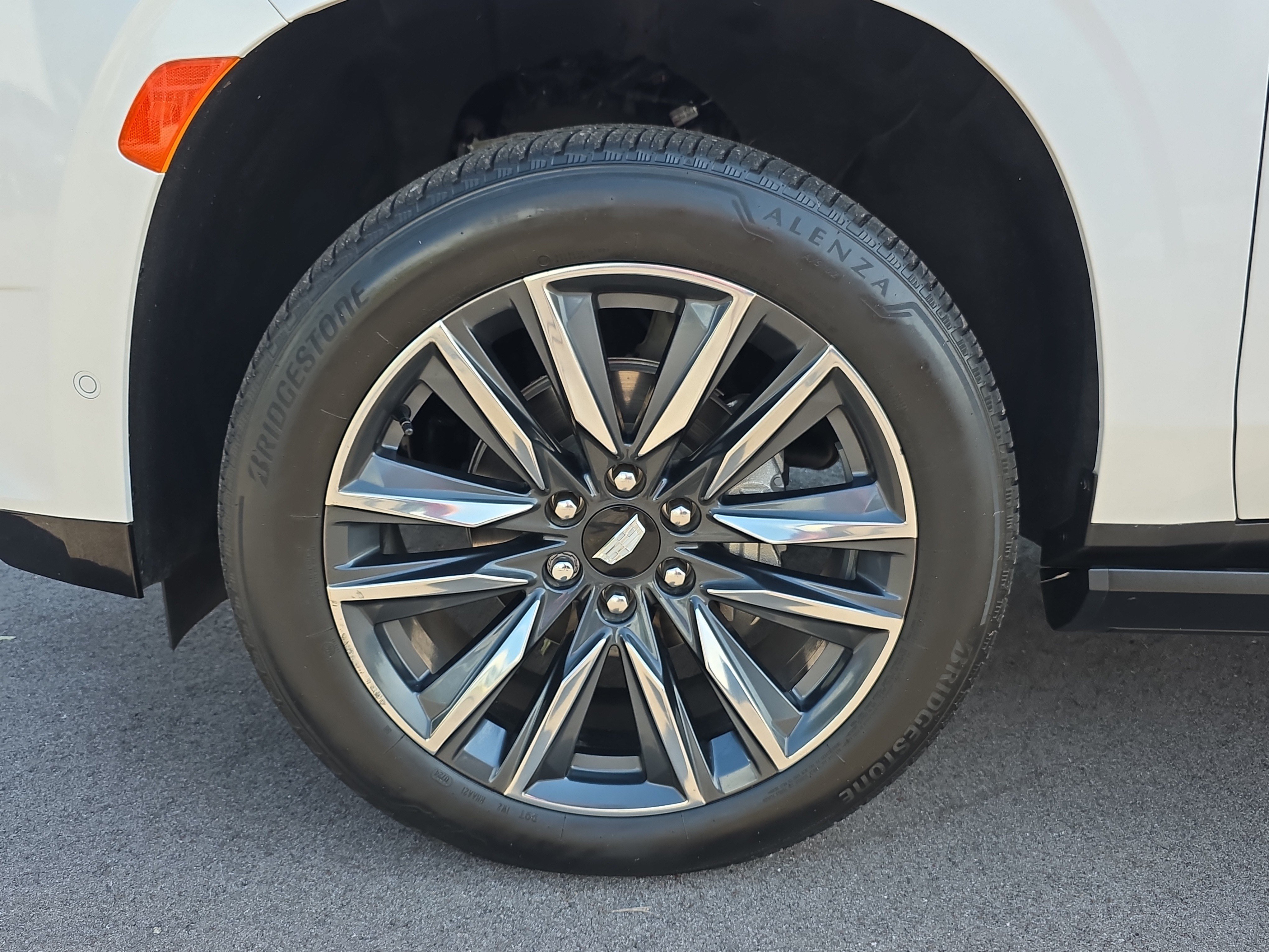Used 2024 Cadillac Escalade Sport Platinum AWD/4WD image 9