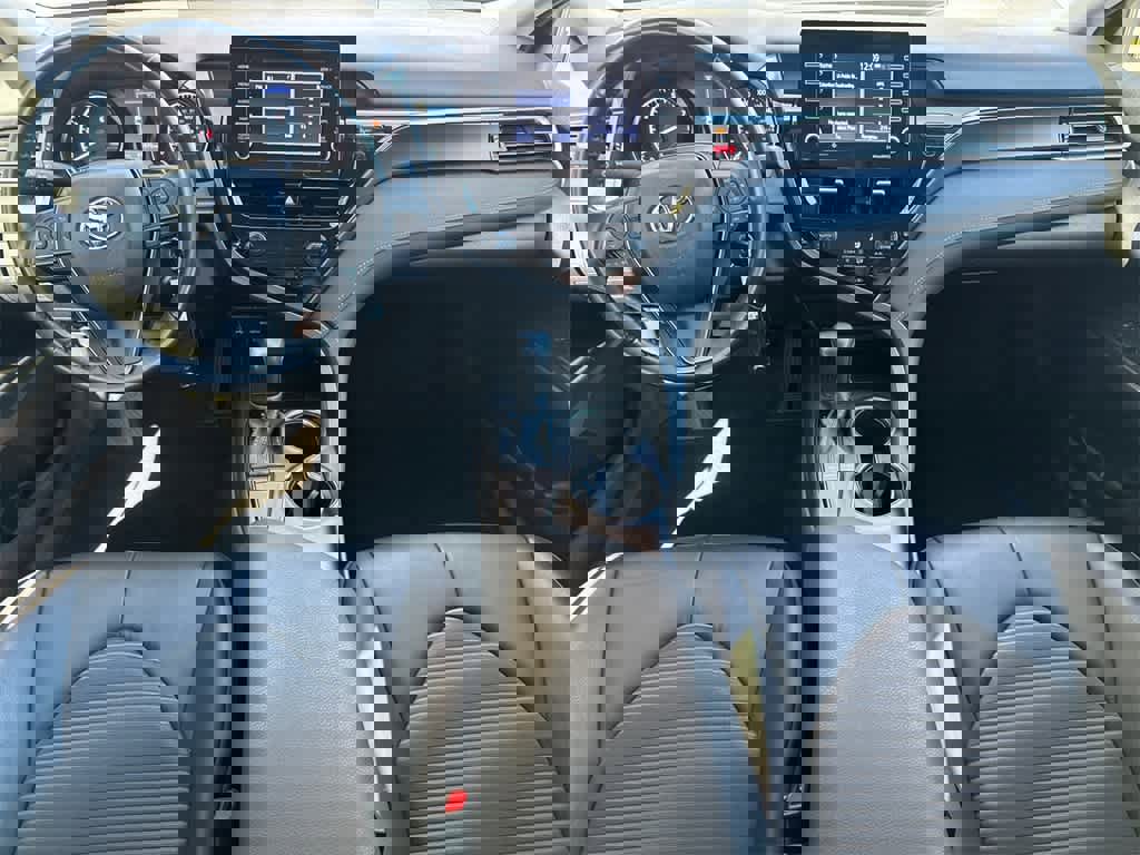 Used 2023 Toyota Camry SE image 19