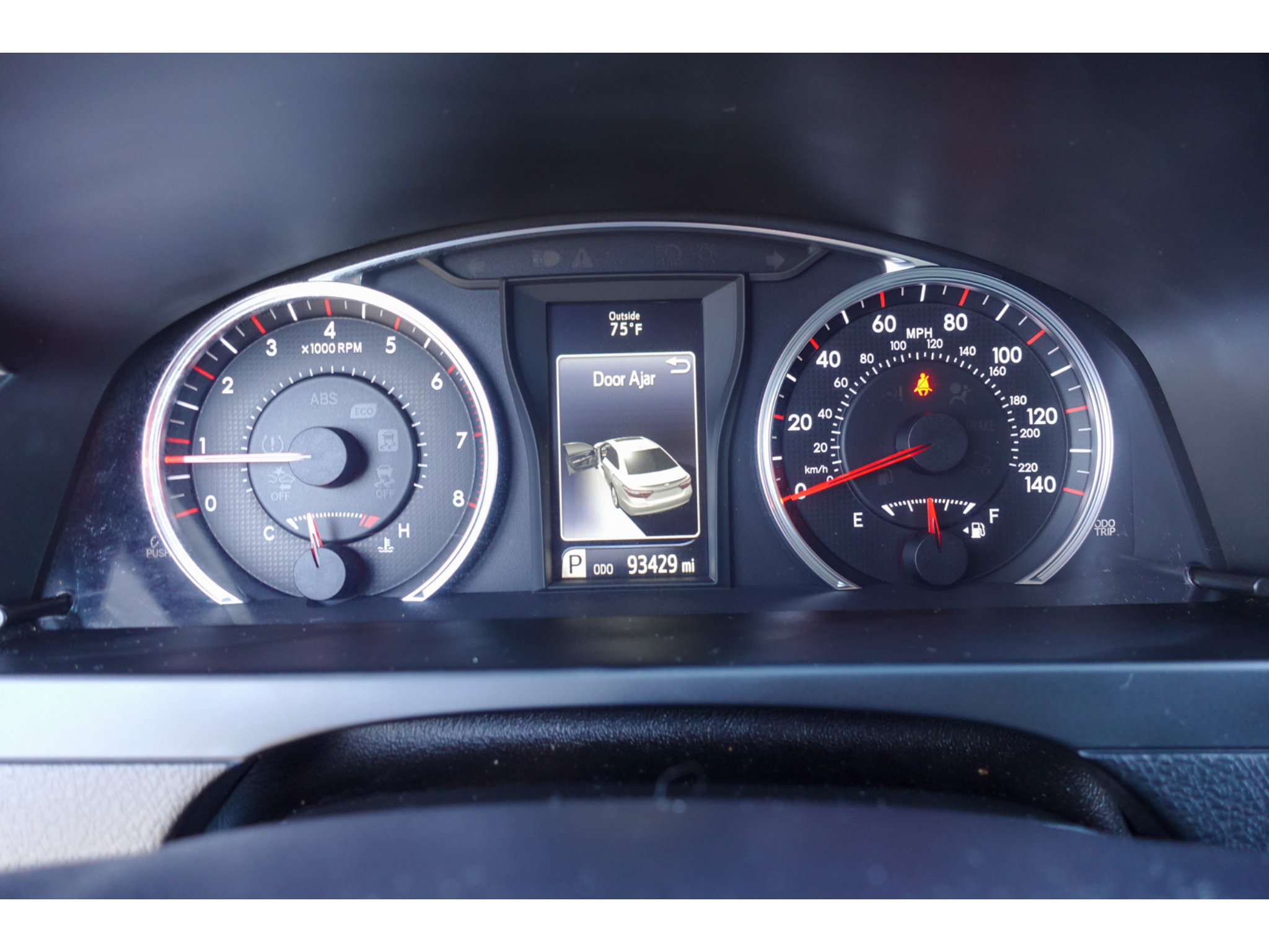 Used 2017 Toyota Camry SE FWD image 13