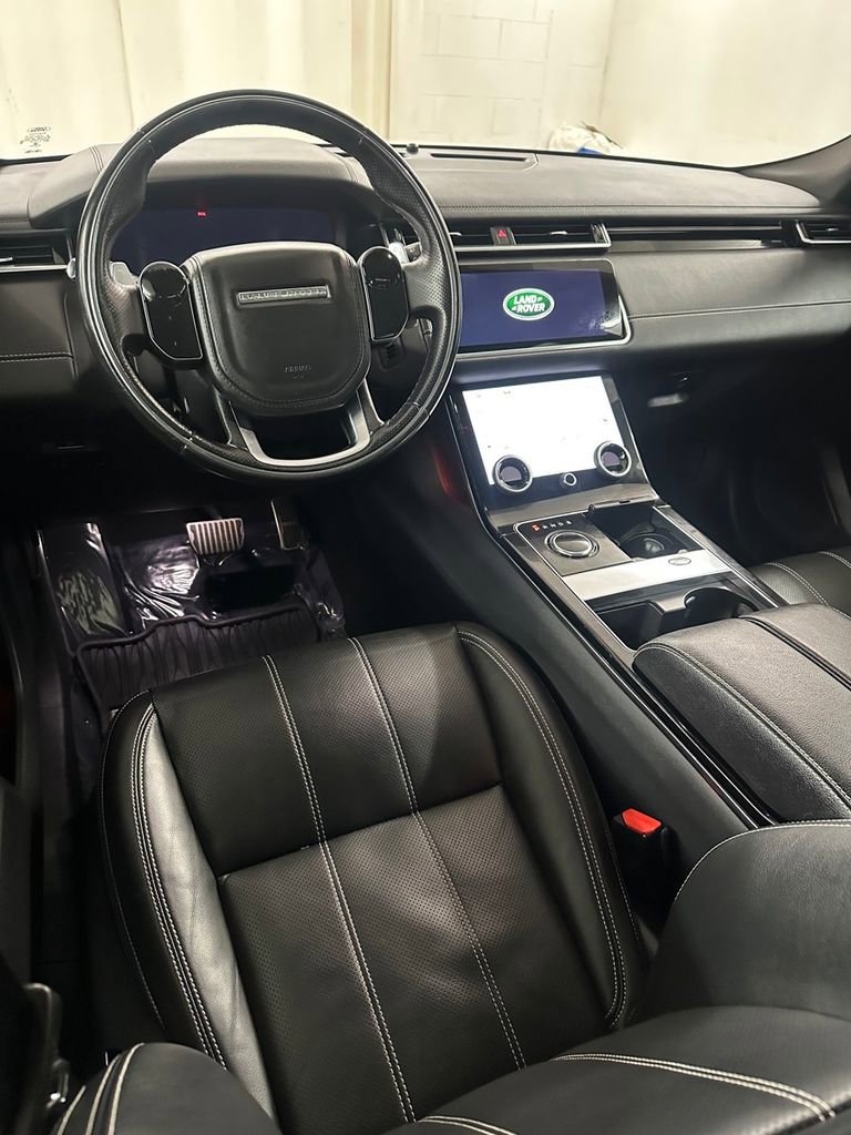 Used 2019 Land Rover Range Rover Velar S image 23