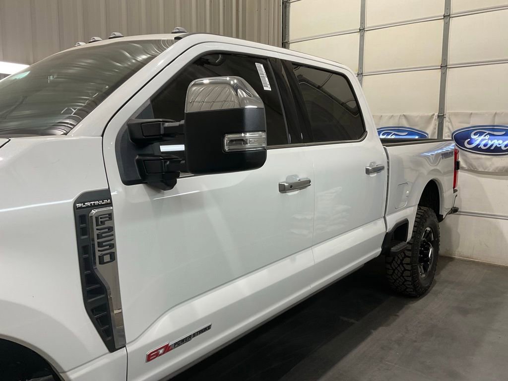 New 2026 Ford F250 Platinum w/ Platinum Plus Package image 5