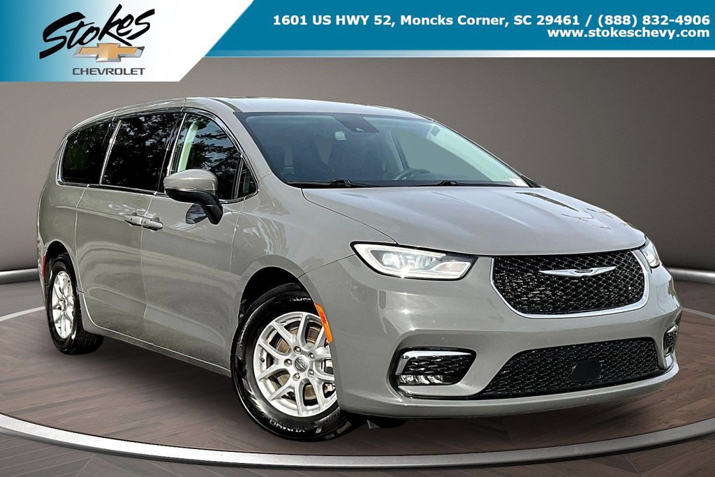 Used 2023 Chrysler Pacifica Touring-L