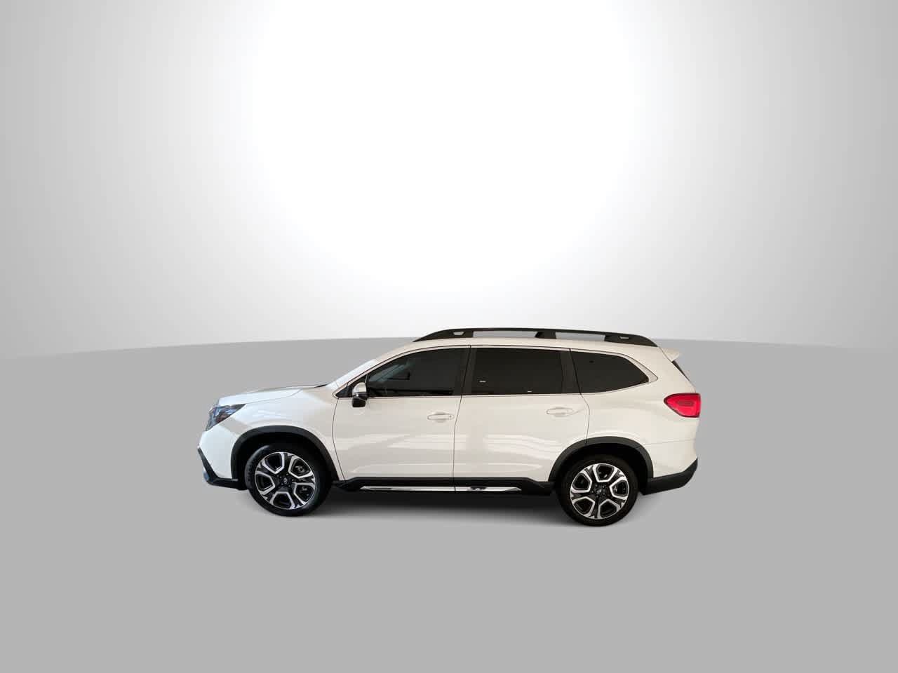 Used 2023 Subaru Ascent Limited AWD/4WD image 5