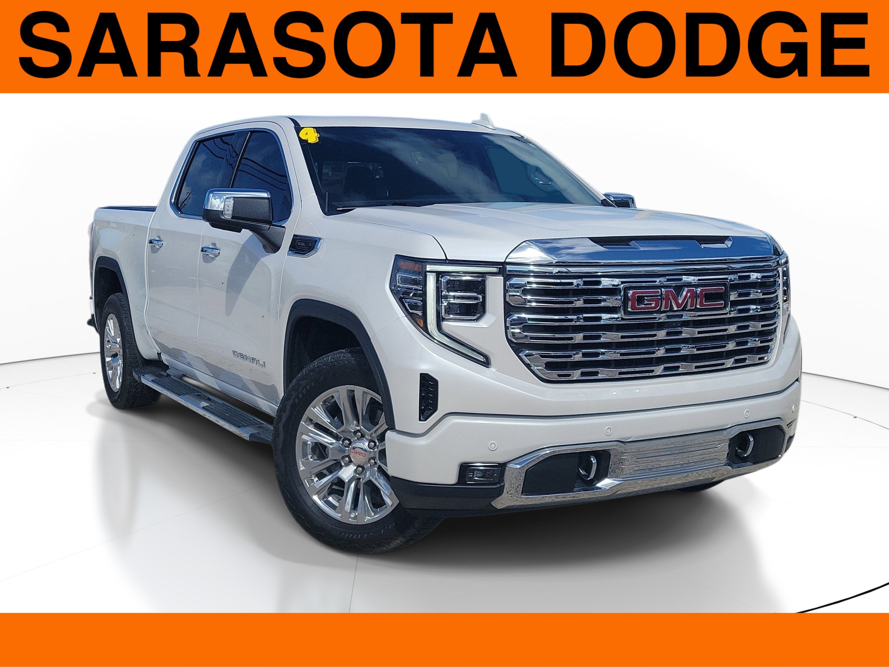 Used 2024 GMC Sierra 1500 Denali w/ Technology Package AWD/4WD image 1