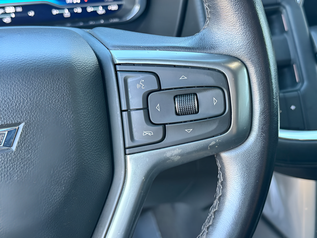 Used 2022 Chevrolet Suburban Z71 AWD/4WD image 23