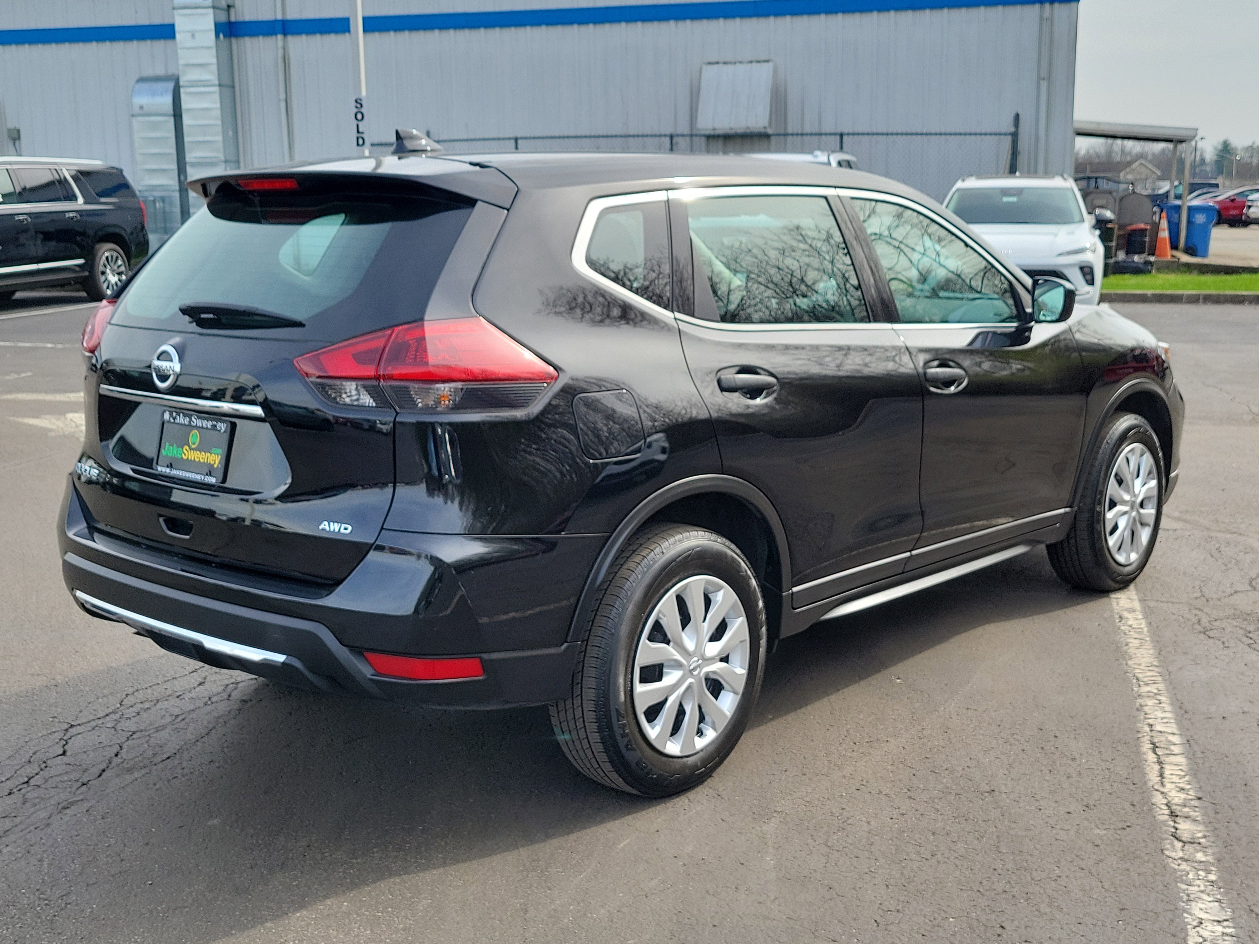 Used 2020 Nissan Rogue S image 4