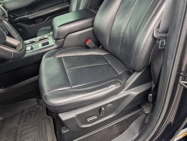 Used 2019 Ford Expedition XLT w/ Equipment Group 202A RWD image 35