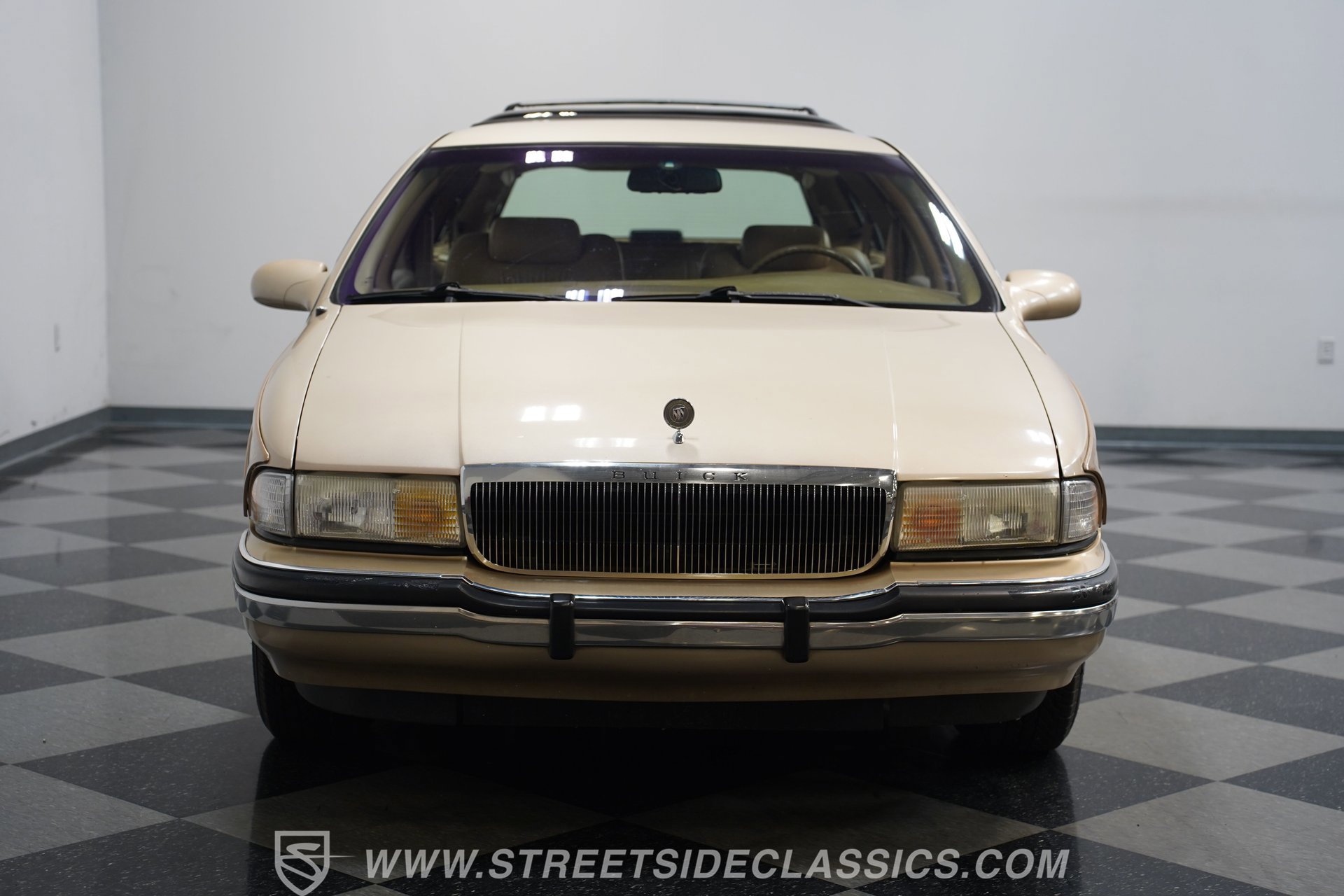 Used 1996 Buick Roadmaster Estate RWD image 18