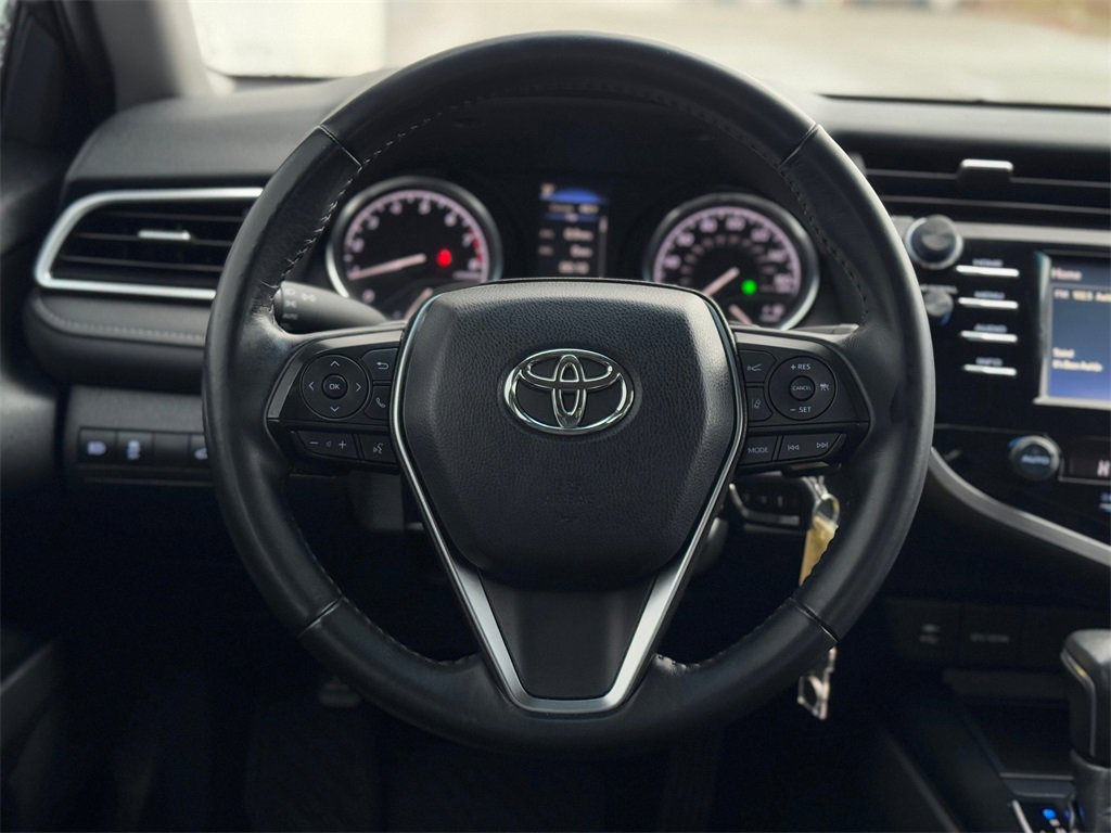 Certified 2018 Toyota Camry SE image 14