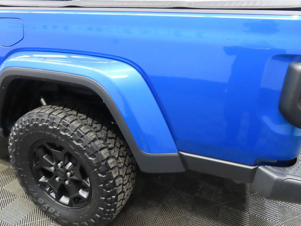Used 2022 Jeep Gladiator Sport AWD/4WD image 32