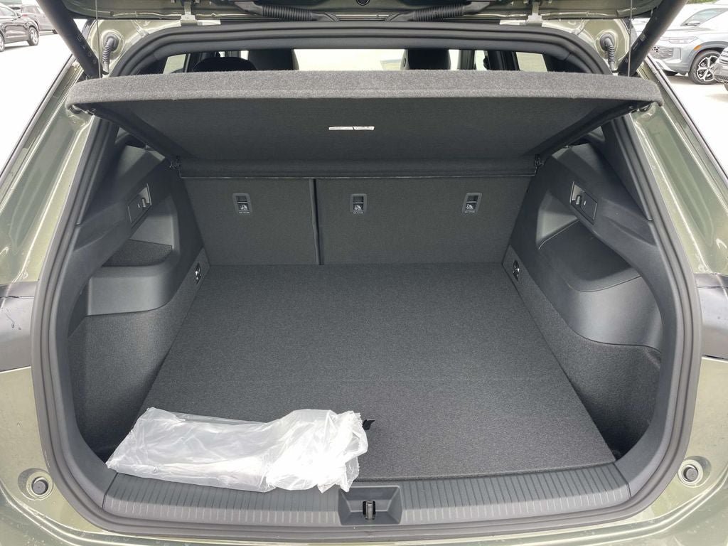 New 2026 Volkswagen Tiguan SEL R-Line AWD/4WD image 19