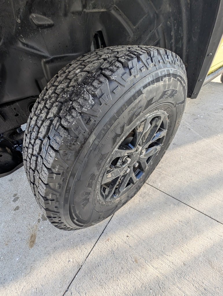 Used 2023 Jeep Wrangler Sport S image 46