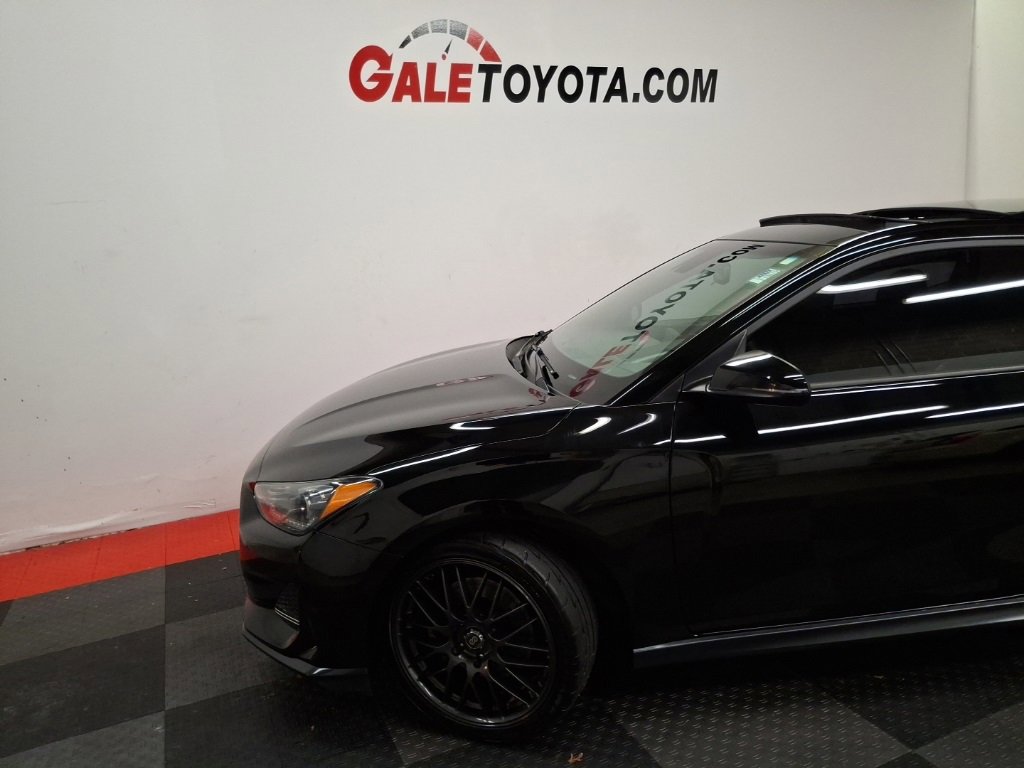 Used 2019 Hyundai Veloster Turbo image 4