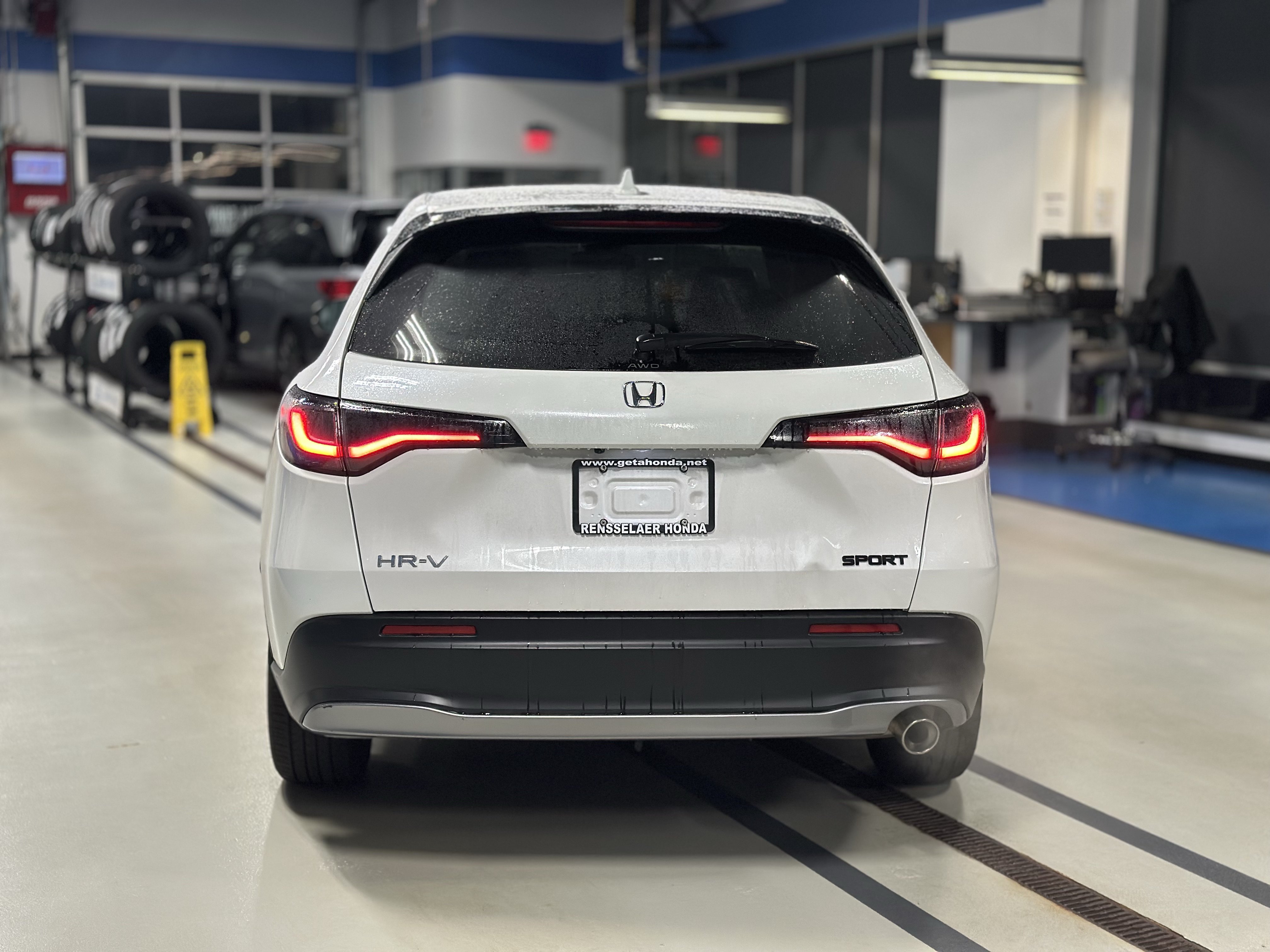 Used 2024 Honda HR-V Sport image 6