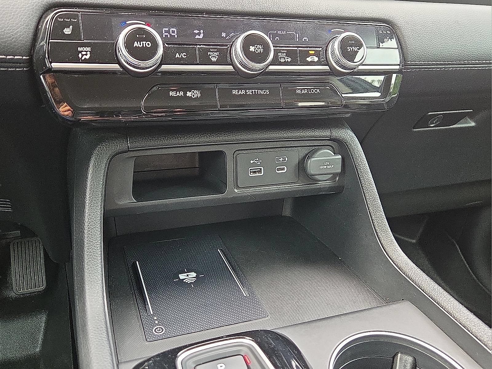 Used 2025 Honda Pilot EX-L image 17