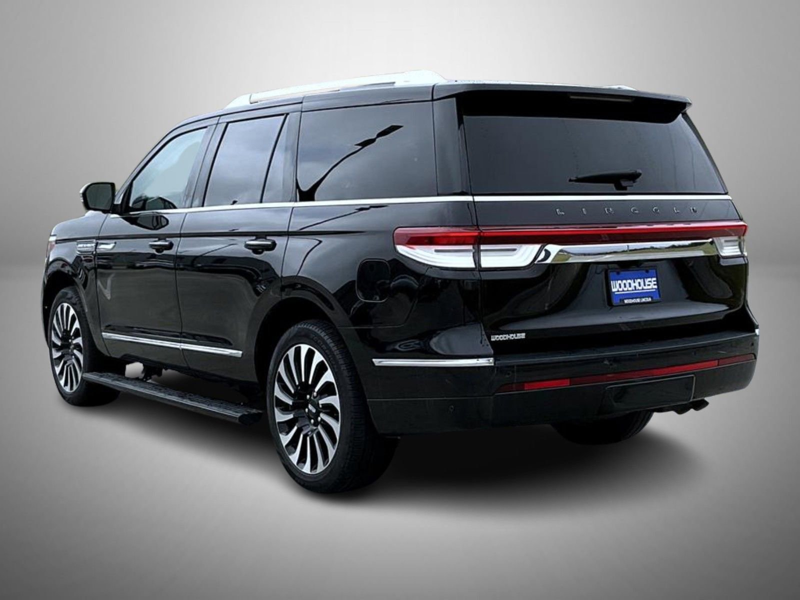 Certified 2024 Lincoln Navigator Black Label image 7