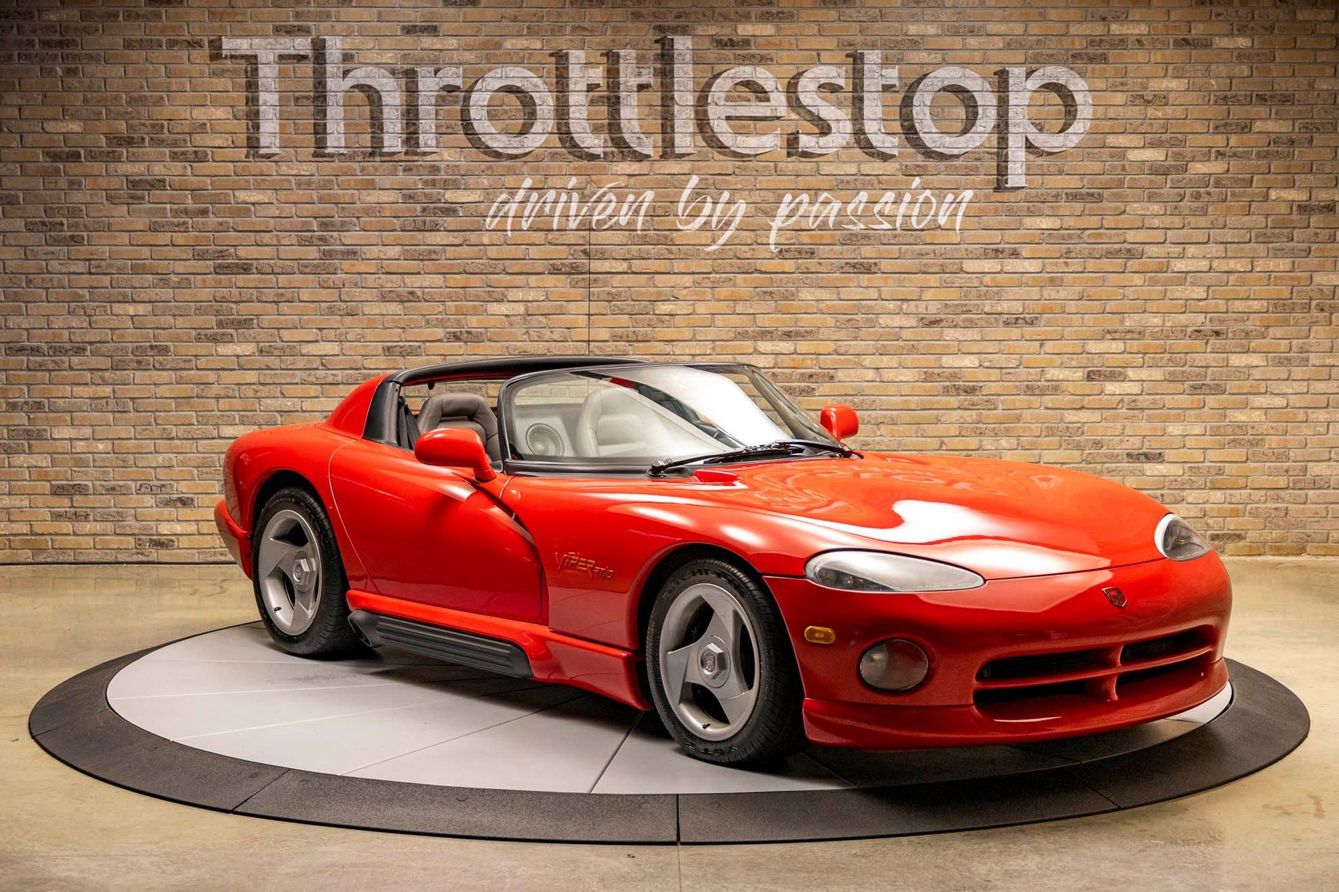 Used 1992 Dodge Viper RT/10 image 4