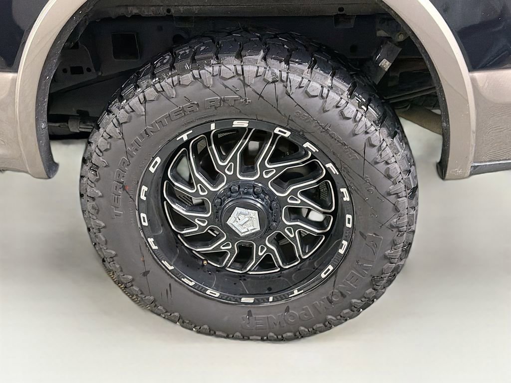 Used 2019 Ford F150 King Ranch w/ Equipment Group 601A Luxury AWD/4WD image 33