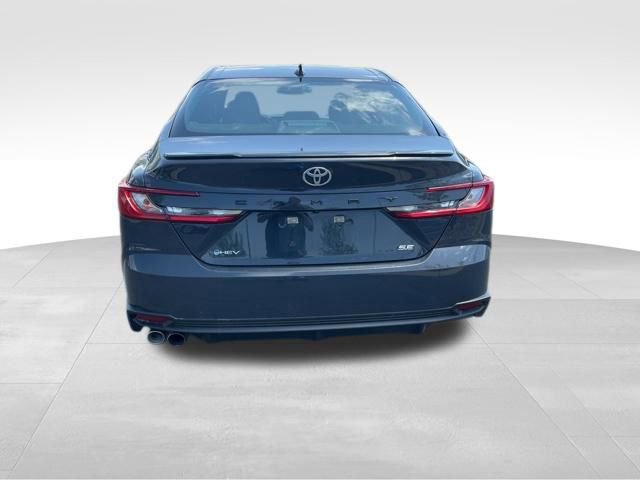 Used 2025 Toyota Camry SE FWD image 6