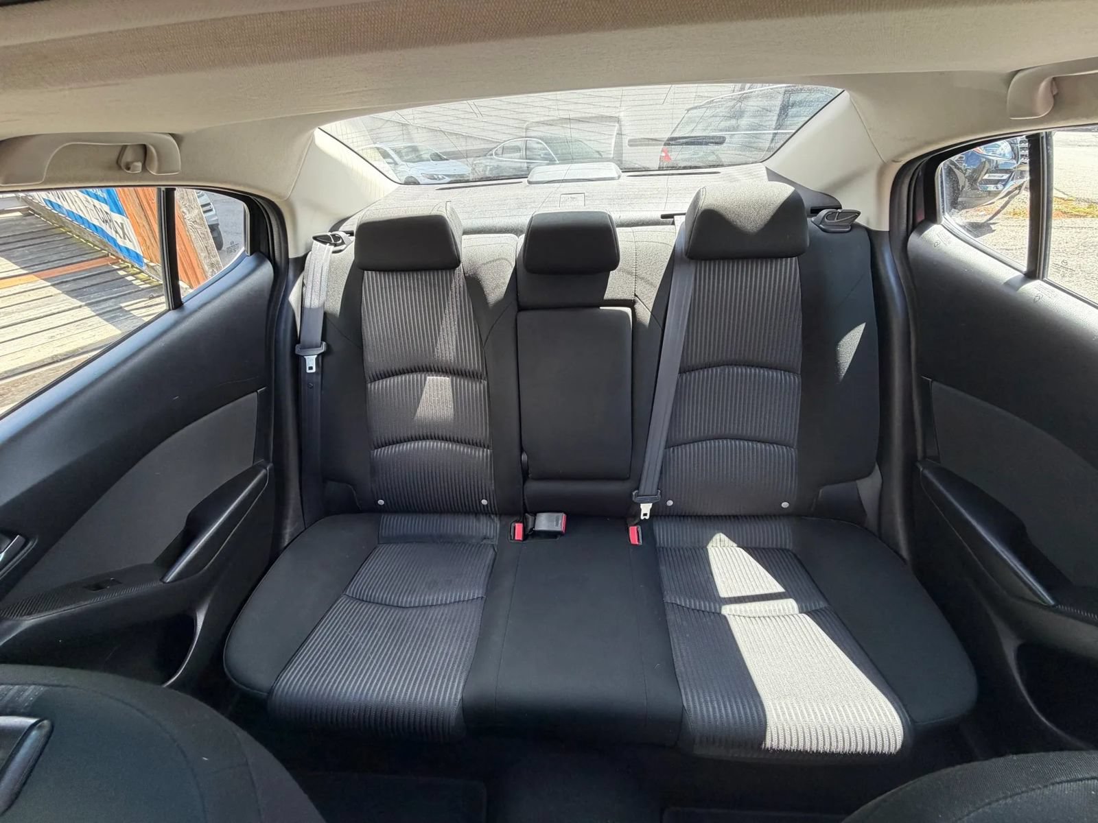 Used 2014 MAZDA MAZDA3 i Touring w/ Moonroof Package 1 FWD image 33