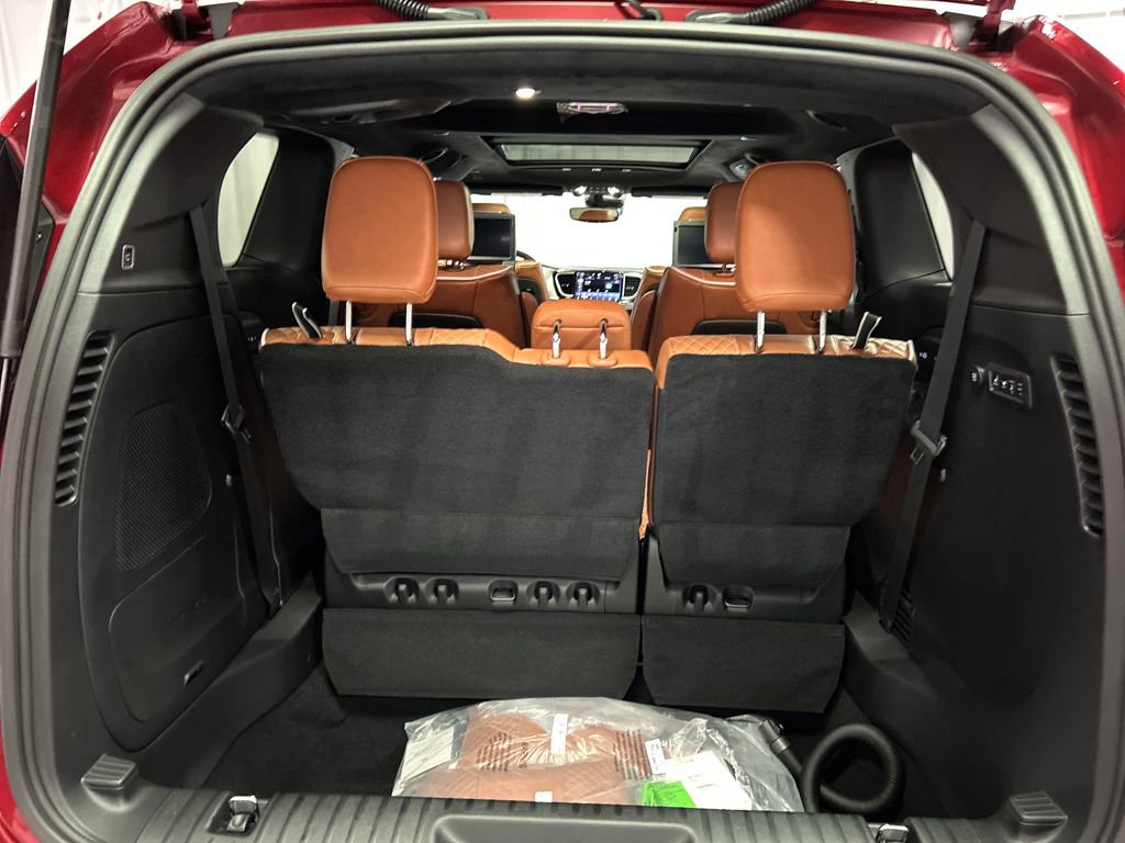 New 2026 Chrysler Pacifica Pinnacle image 24