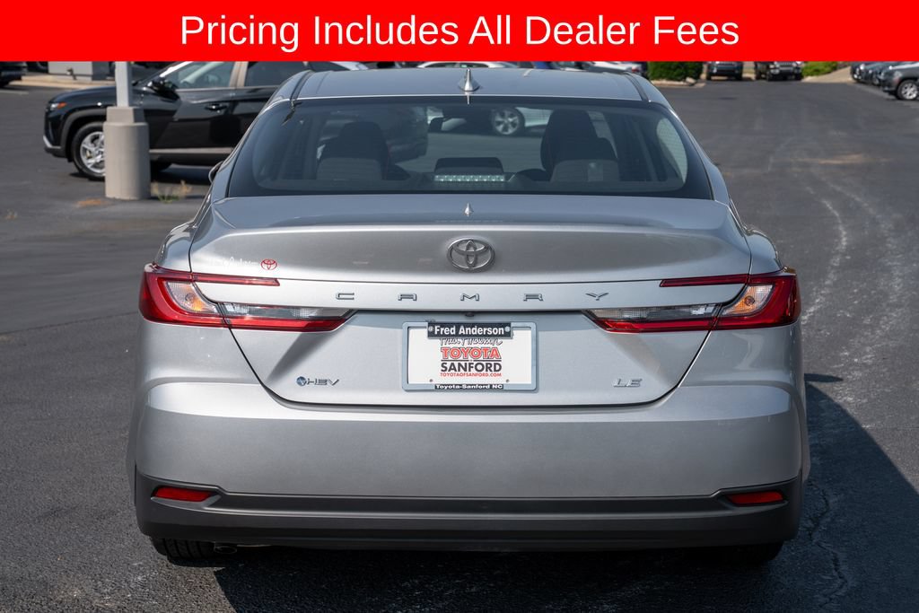 Used 2025 Toyota Camry LE FWD image 4