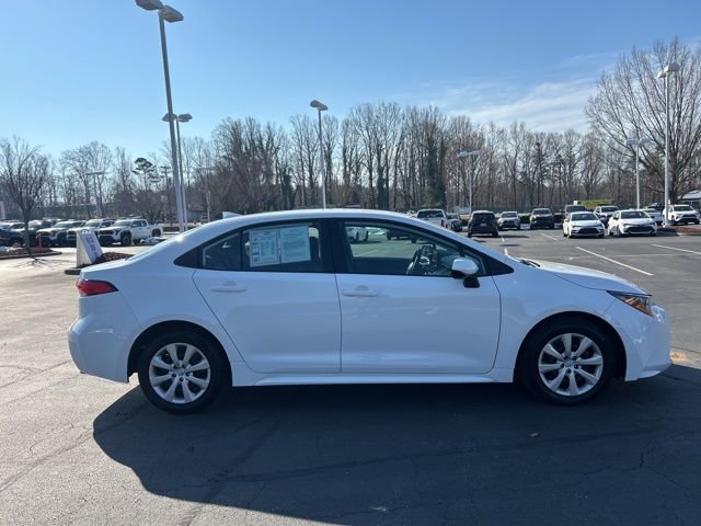 Used 2025 Toyota Corolla LE image 4